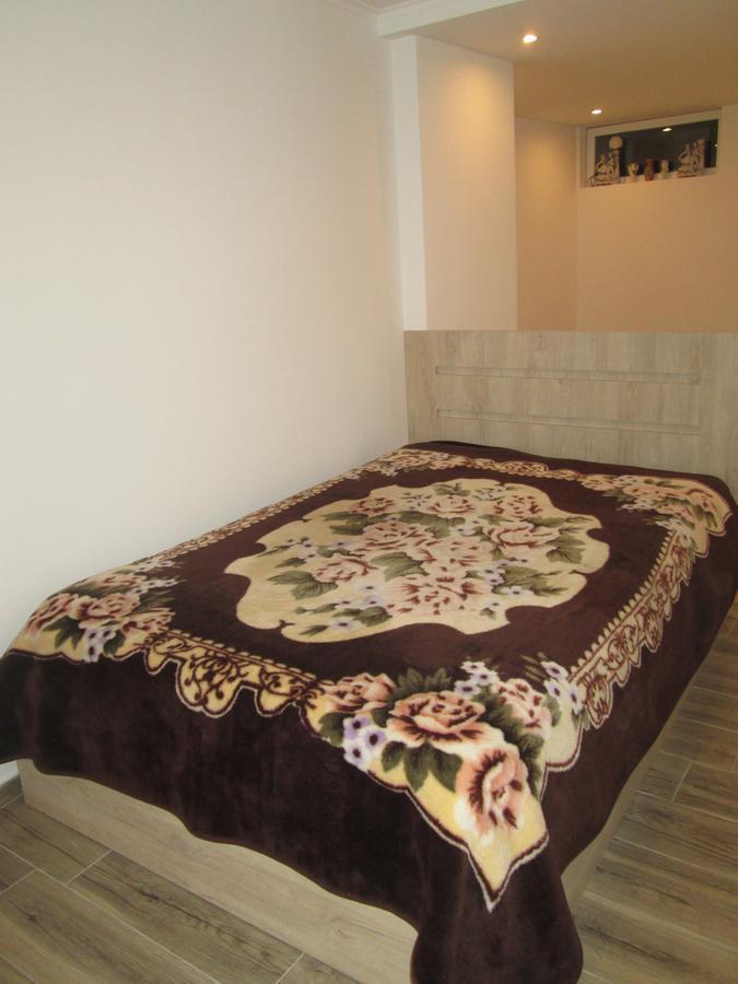 Margo Hostel House Tbilisi Exterior photo